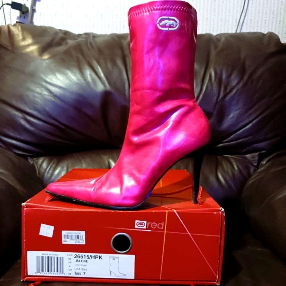 NEW MARC ECKO LIMITED EDITION STILLETTOS